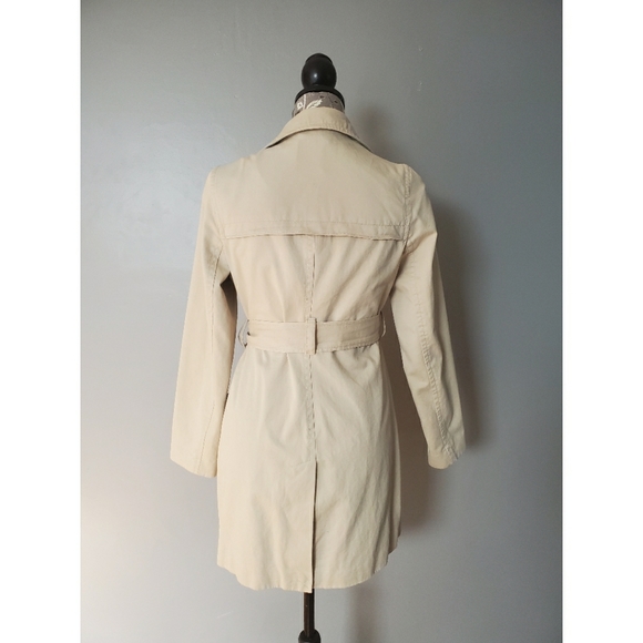 Old Navy beige light weight trench coat - Picture 6 of 8